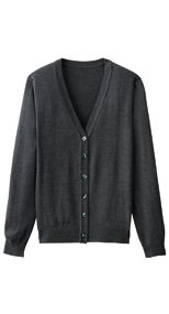 3210 en joie(アンジョア) すっきりとしたスタイルの細身シルエットなカーディガン 93-3210