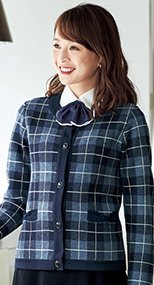 en joie(アンジョア) 81800 柔らかい肌触りで目の詰まった暖かいチェック柄のニットジャケット 93-81800