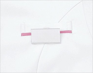 名札などのクリップが付けられる左胸ポケット