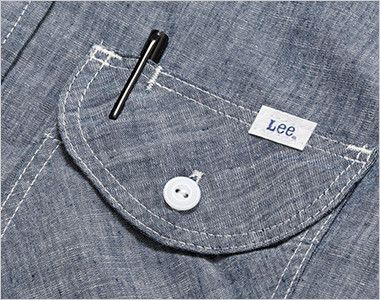 LCS46004 Lee シャンブレーシャツ/七分袖(男性用) 左胸フラップにあるペン挿し口