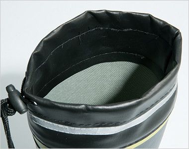 ジーベック 85718 セフティ長靴 スチール先芯 ライニング材には吸汗ドライ生地を使用し、ムレを軽減
